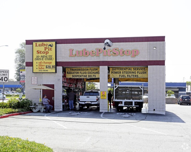 Primary Photo Of 8806 Painter Ave, Whittier Auto Repair For Lease
