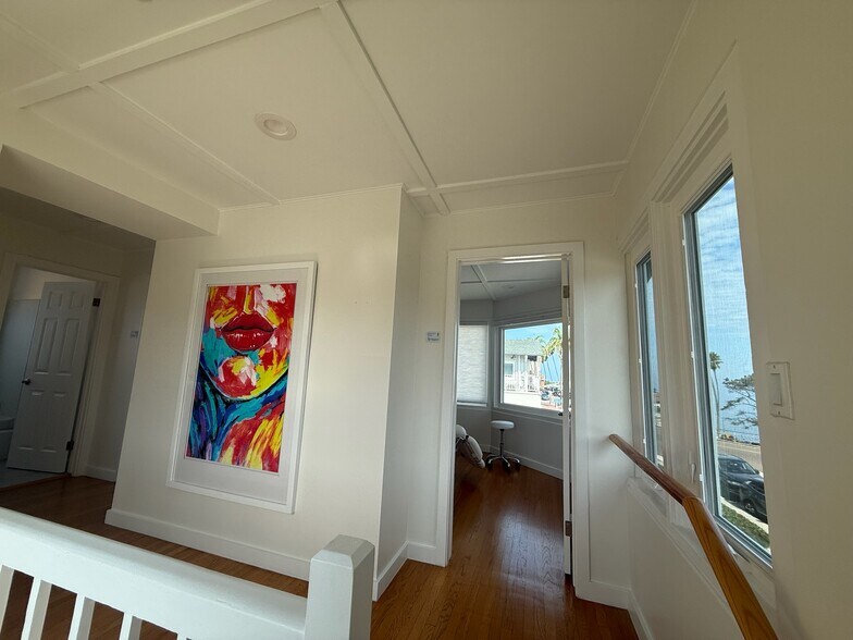 More Photos Of 7880 Exchange Pl, La Jolla Freestanding For Lease