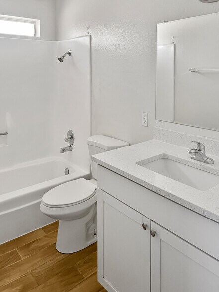 More Photos Of 1925 W Village Dr, Phoenix Multifamily For Sale
