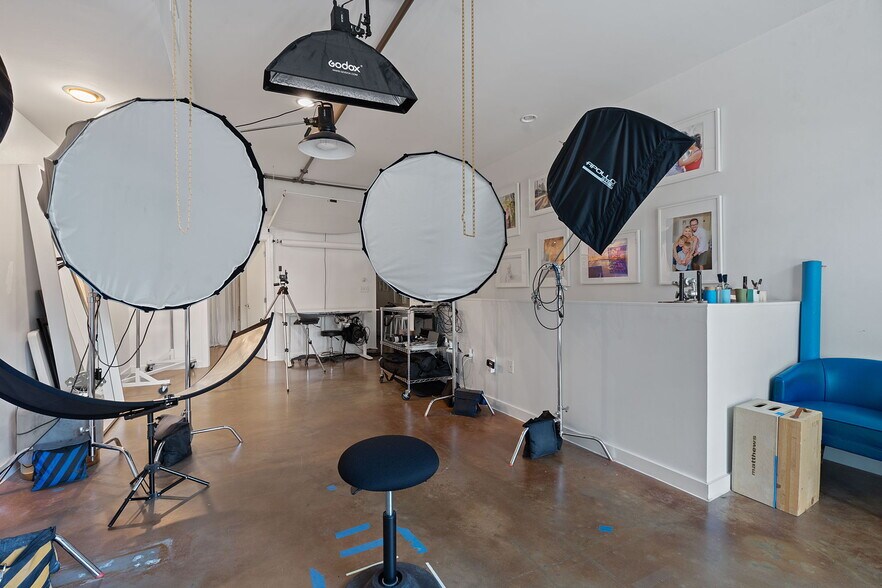 More Photos Of 1601 E Cesar Chavez St, Austin Apartments For Sale