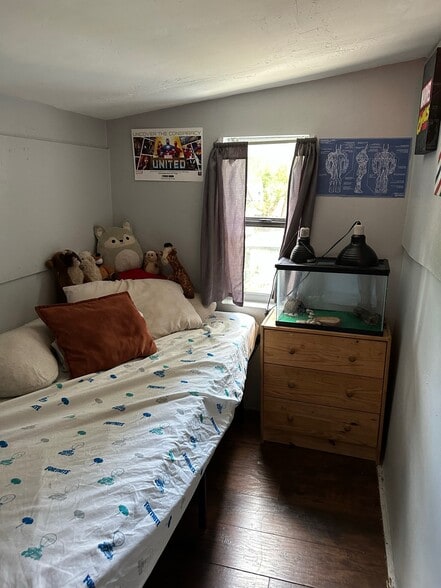 More Photos Of 614 Oak Ave, Clearwater Apartments For Sale