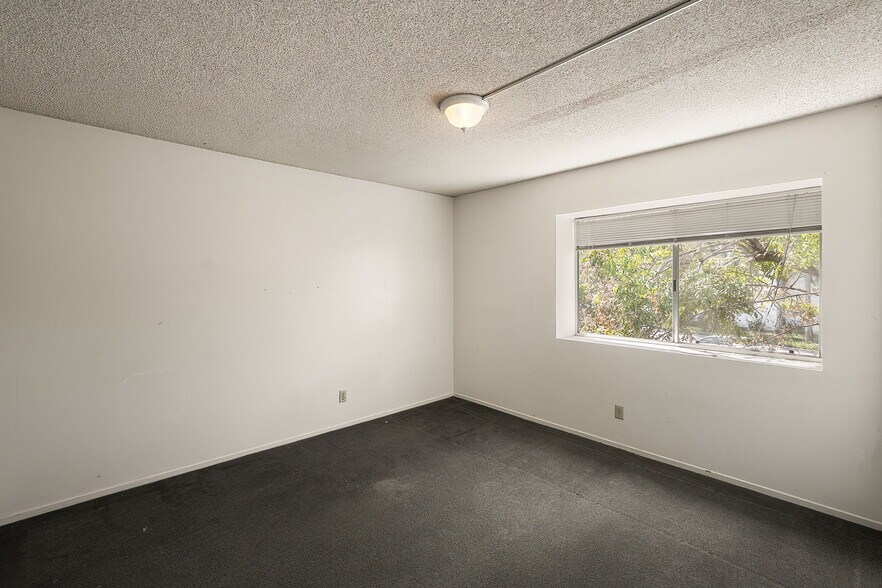 More Photos Of 104 N Atlantic Blvd, Alhambra Apartments For Sale
