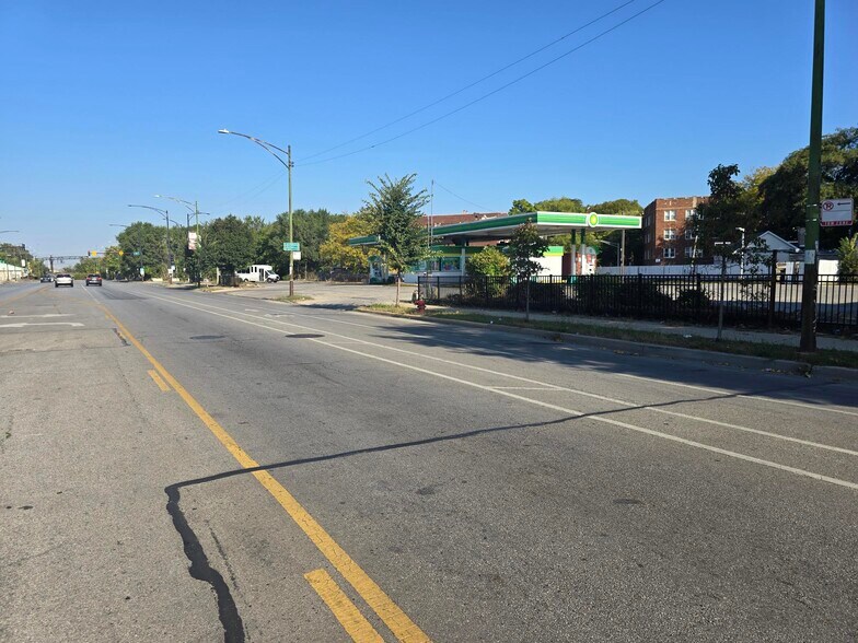 More Photos Of 7603-7605 S Chicago Ave, Chicago General Retail For Sale