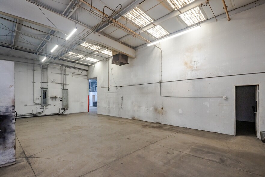 More Photos Of 1950 Centers Ave, Lake Havasu City Warehouse For Lease