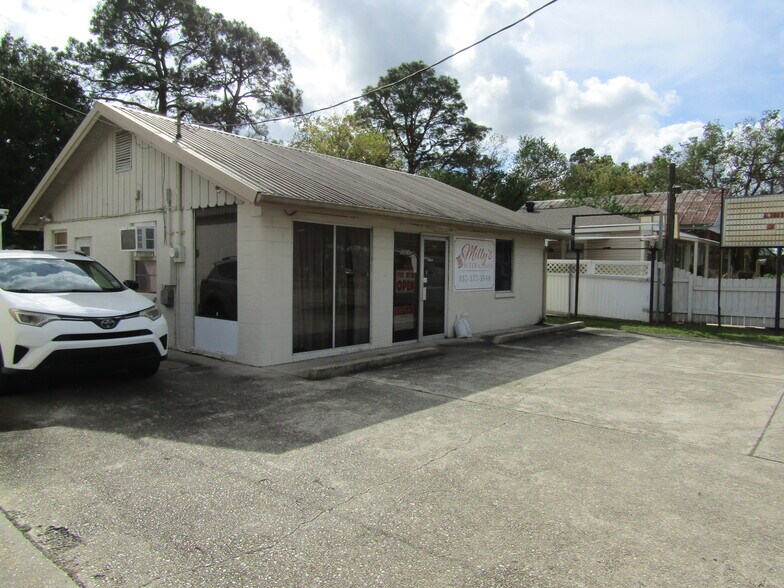 More Photos Of 501 S Lewis St, New Iberia Office For Sale