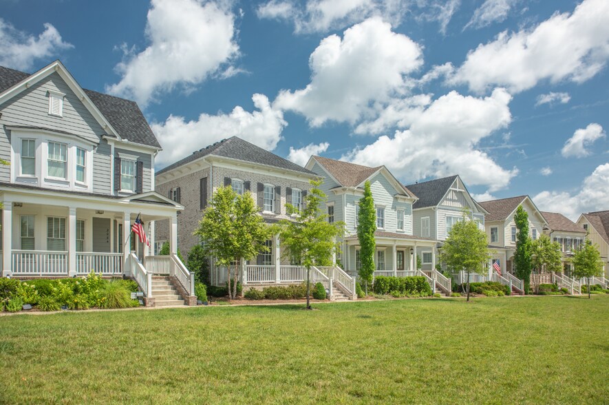 More Photos Of 4068 Rural Plains Cir, Franklin Unknown For Lease