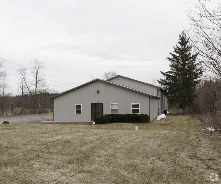 More Photos Of 11324 Johnstown Rd, New Albany Warehouse For Sale