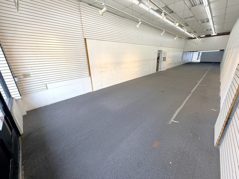 More Photos Of 1140-1146 S Main St, Los Angeles Storefront For Lease