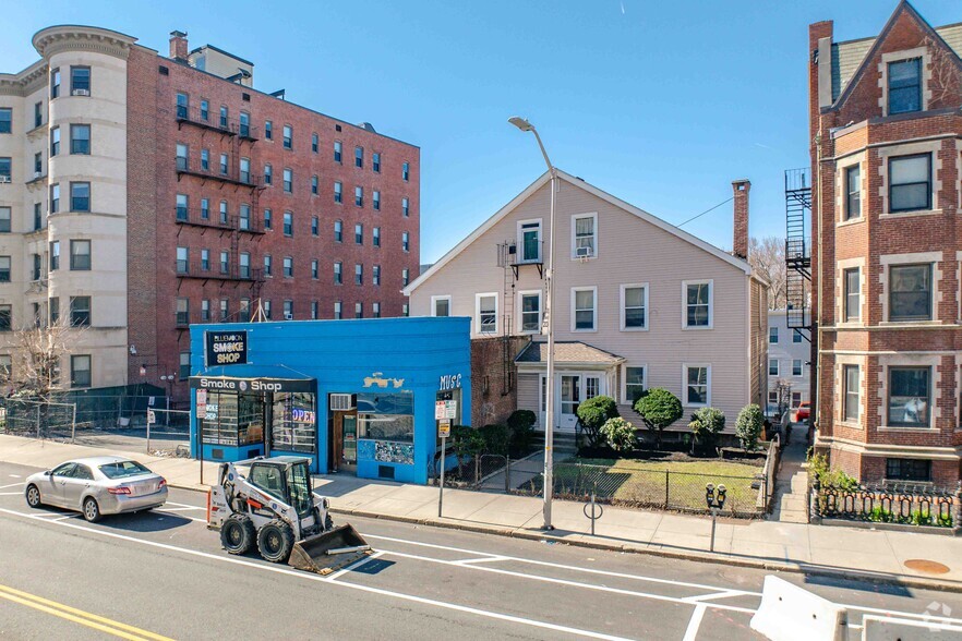 Primary Photo Of , Cambridge Unknown For Sale