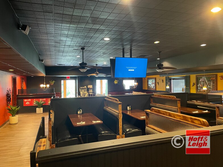 More Photos Of 71 5th St SE, Barberton Restaurant For Sale