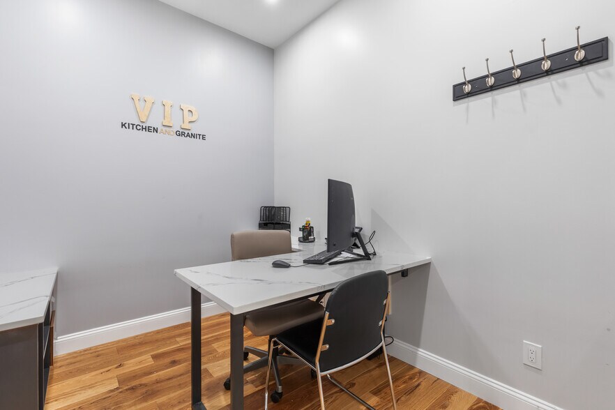 More Photos Of 390 Ramapo Valley Rd, Oakland Freestanding For Lease