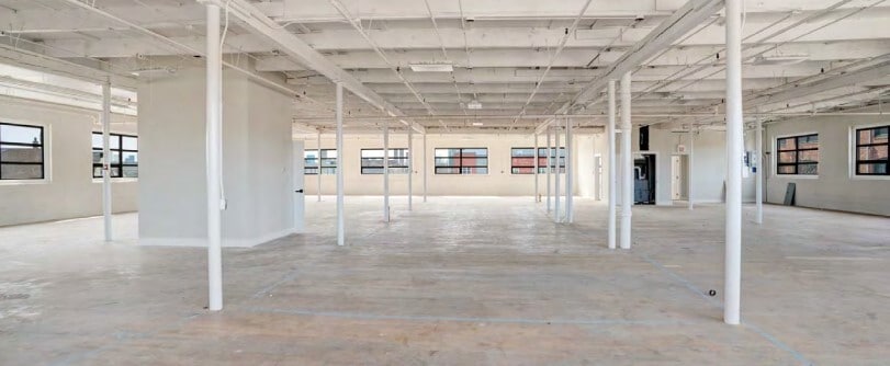More Photos Of 220 Broadway, Everett Flex For Lease