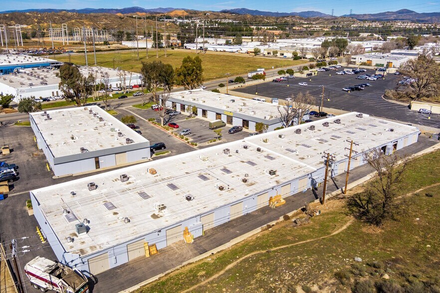 More Photos Of 25520 Avenue Stanford, Valencia Warehouse For Lease