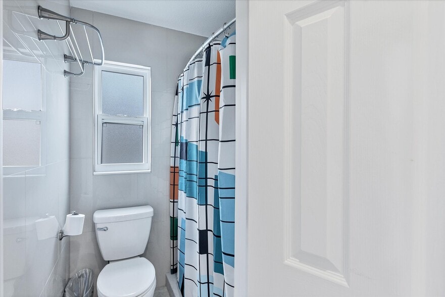 More Photos Of 1236 13th St, Sarasota Apartments For Sale