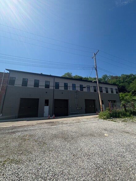 More Photos Of 1430 High St, Pittsburgh Warehouse For Lease