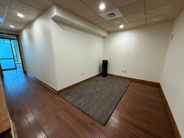 More Photos Of 550 NW Franklin Ave, Bend Office For Sale