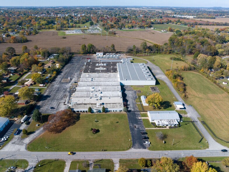 More Photos Of 301 Robey St, Franklin Warehouse For Lease