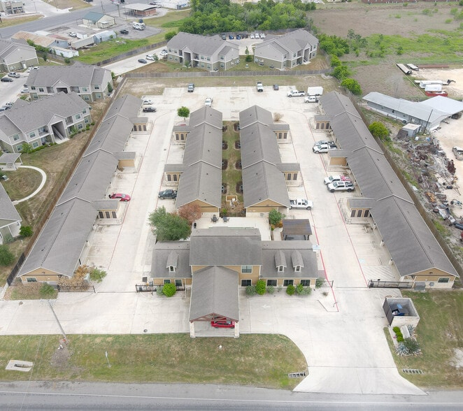 More Photos Of 301 W State Highway 72, Kenedy Hotel For Sale