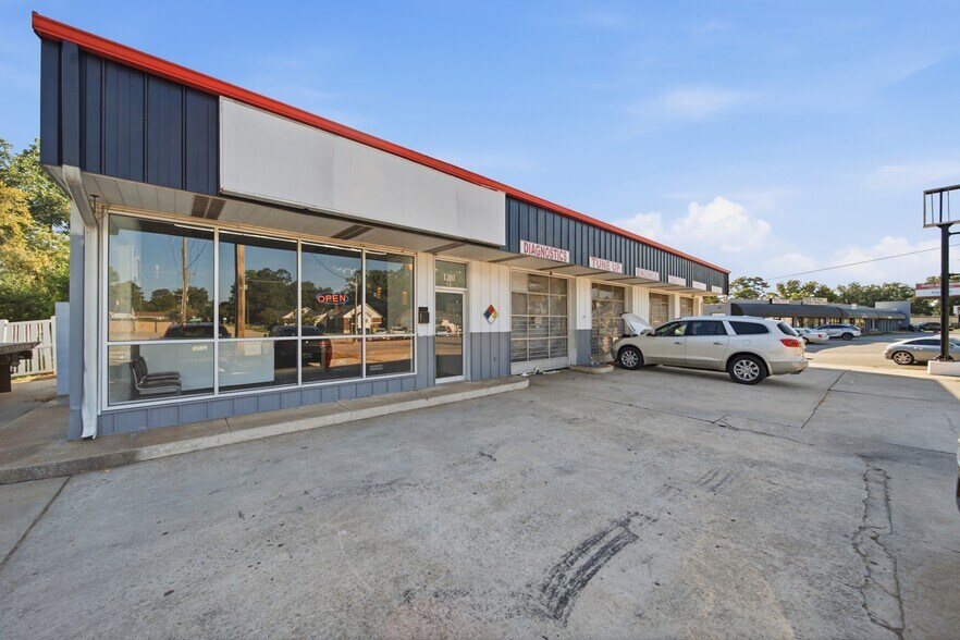 More Photos Of 1201 Broad River Rd, Columbia Auto Repair For Sale