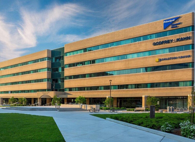 More Photos Of 100 W Lawrence St, Appleton Loft Creative Space For Sale