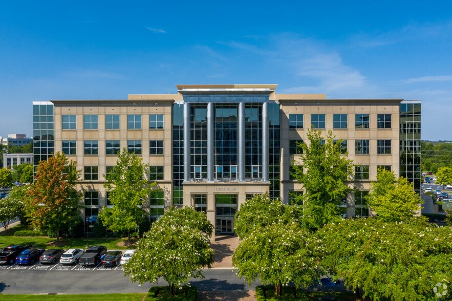 More Photos Of 13860 Ballantyne Corporate Pl, Charlotte Office For Lease