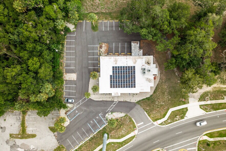 More Photos Of 901 N Grove St, Eustis Medical For Sale