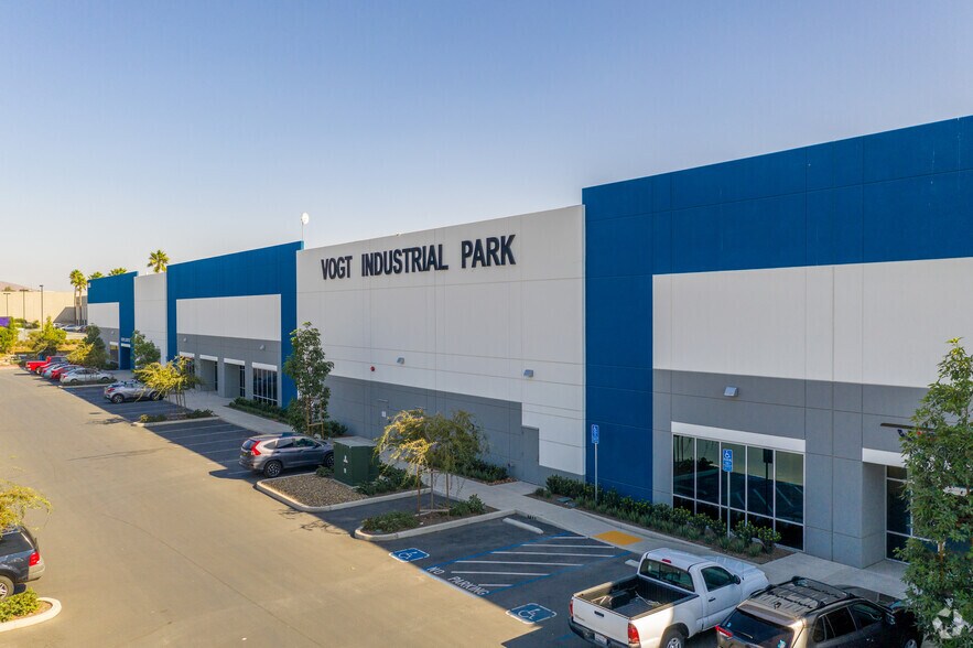 More Photos Of 9505 Airway Rd, San Diego Warehouse For Lease