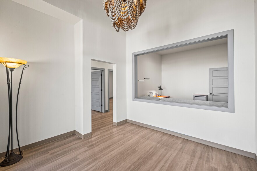 More Photos Of 6403 107th St, Lubbock Office For Lease