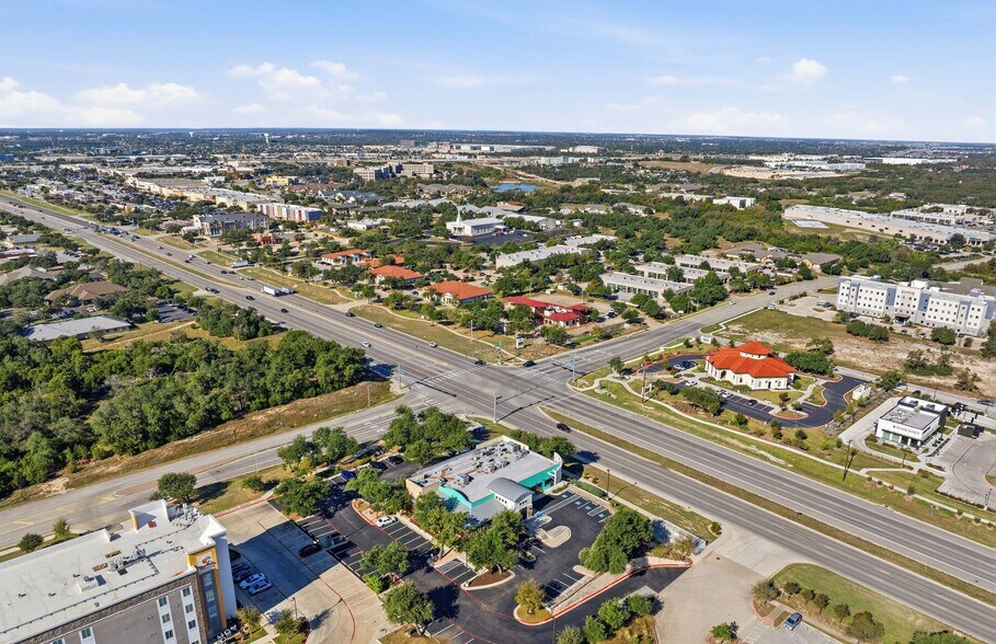 More Photos Of 1900 E Whitestone Blvd, Cedar Park Freestanding For Sale