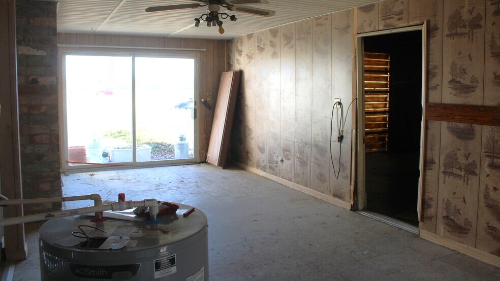 More Photos Of 34446 Lankford Hwy, Painter Storefront Retail Residential For Sale