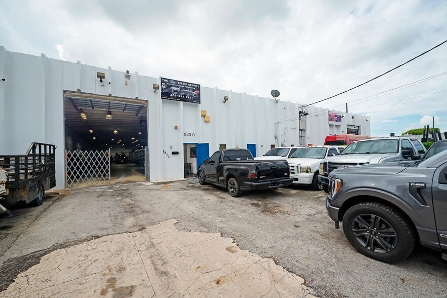 More Photos Of 8230-8232 NW 56th St, Miami Warehouse For Sale