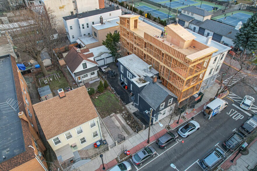 More Photos Of 206 Bergenline Ave, Union City Land For Sale