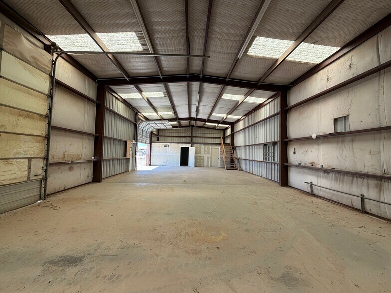 More Photos Of 3762 Kermit Hwy, Odessa Warehouse For Sale