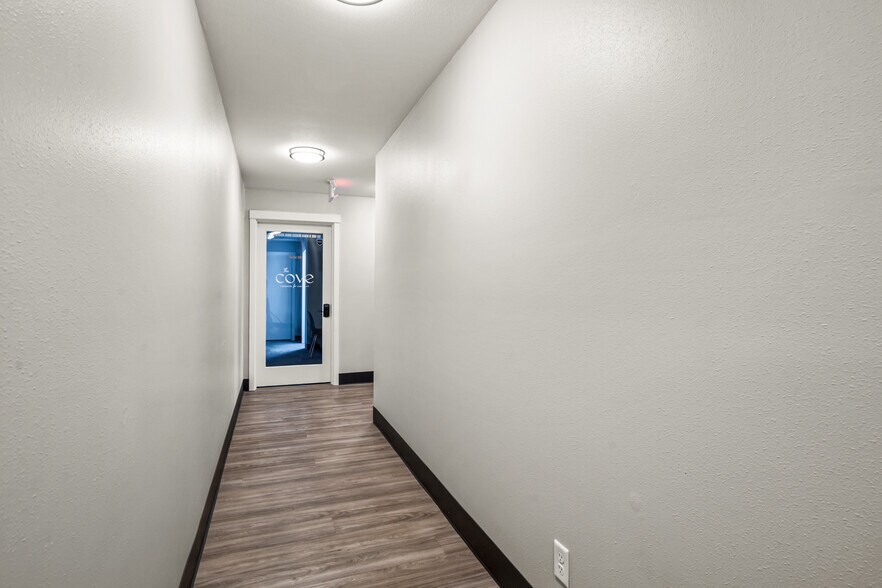 More Photos Of 320 N Main St, Prineville Storefront Retail Office For Sale