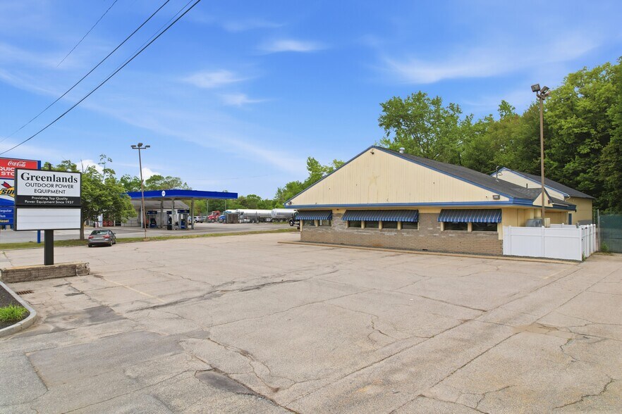 More Photos Of 25 Manchester St, Concord General Retail For Lease