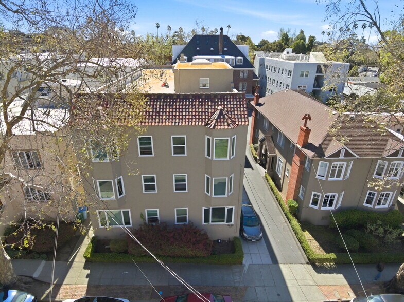 More Photos Of 2466 Virginia St, Berkeley Dormitory For Sale