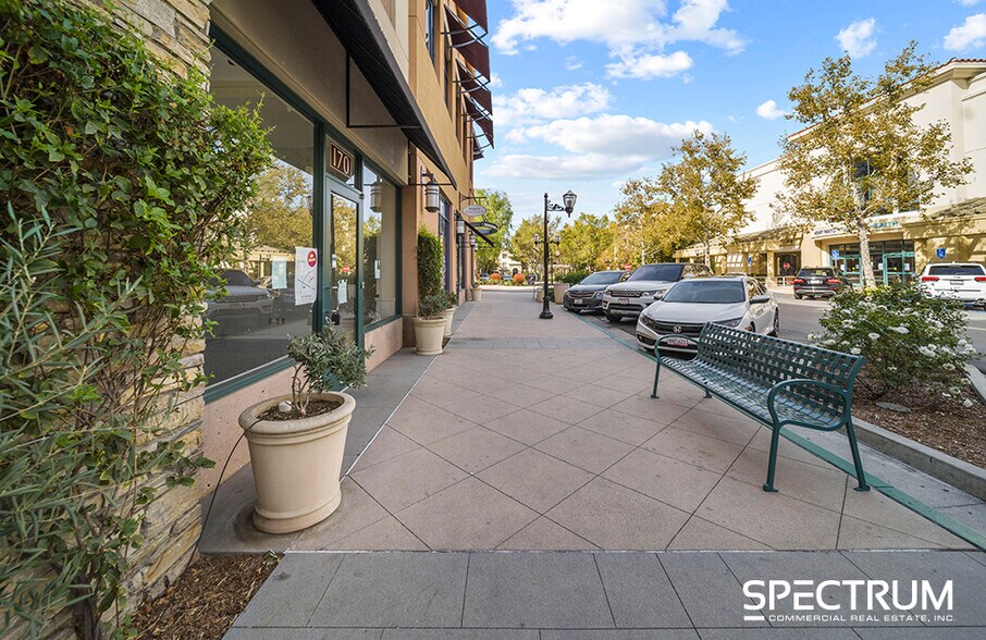 More Photos Of 24510 Town Center Dr, Valencia Storefront Retail Office For Lease