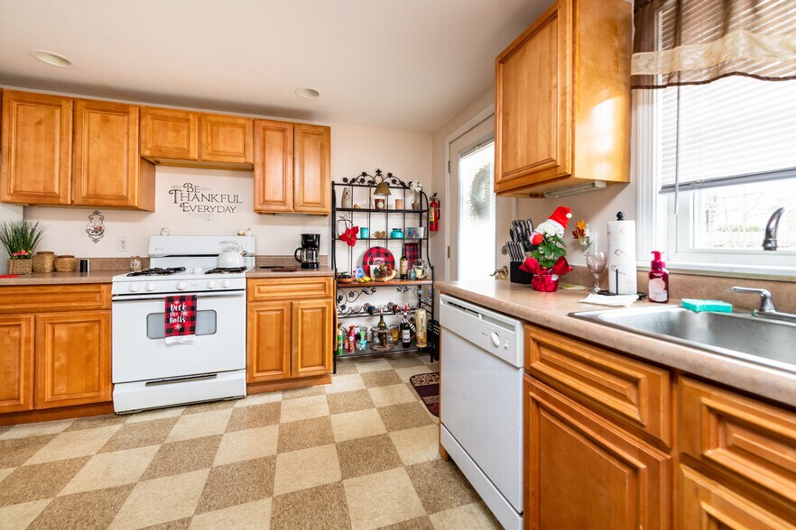 More Photos Of 50 Murray St, Coventry Apartments For Sale