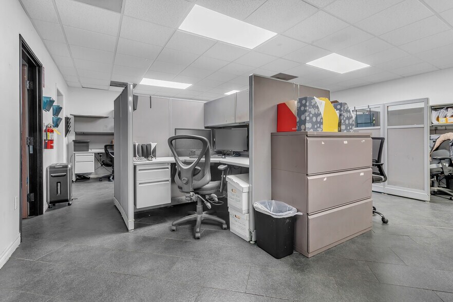 More Photos Of 10325 Central Ave, Montclair Auto Dealership For Lease