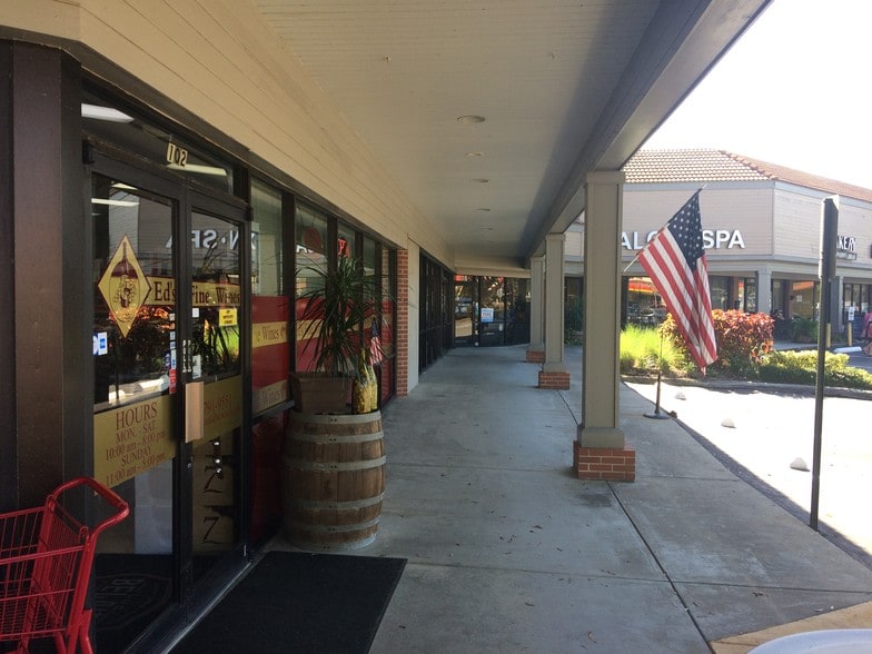 More Photos Of 2454 N McMullen Booth Rd, Clearwater Unknown For Lease