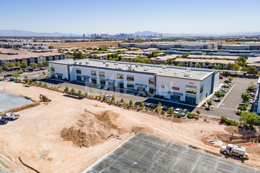 More Photos Of 7925 W Arby Ave, Las Vegas Distribution For Sale