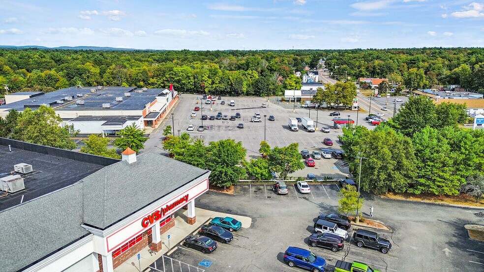 More Photos Of 800 S Franklin St, Holbrook General Retail For Lease