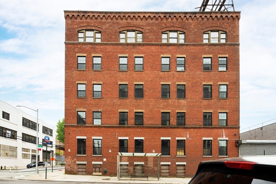 More Photos Of 780 E 135th St, Bronx Warehouse For Sale
