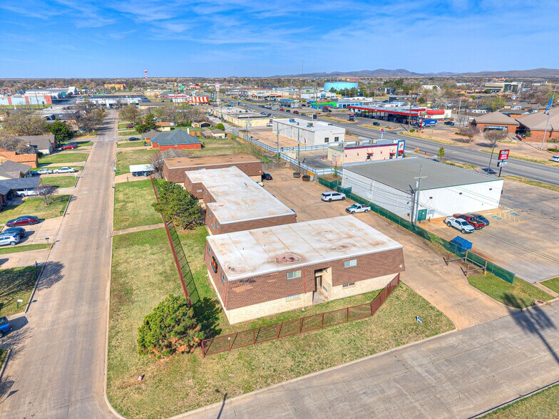 More Photos Of 6401 NW Oak Ave, Lawton Apartments For Sale