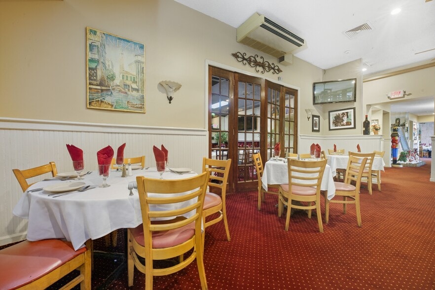 More Photos Of 410 Merrick Rd, Oceanside Restaurant For Sale