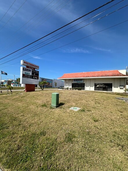 Primary Photo Of 115 N Tamiami Trl, Nokomis Office For Lease