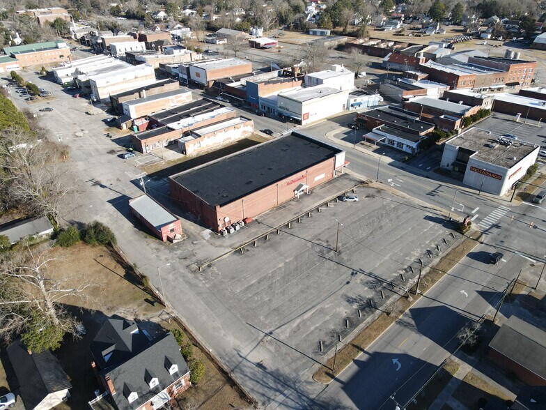 More Photos Of 200 W Main St, Williamston Freestanding For Sale