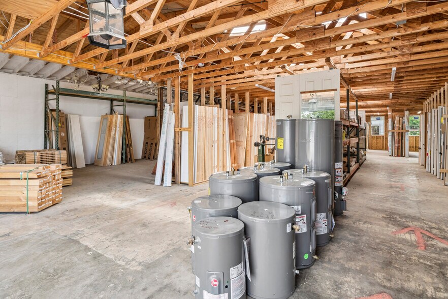 More Photos Of 3141 Highway 11 E, Telford Flex For Sale