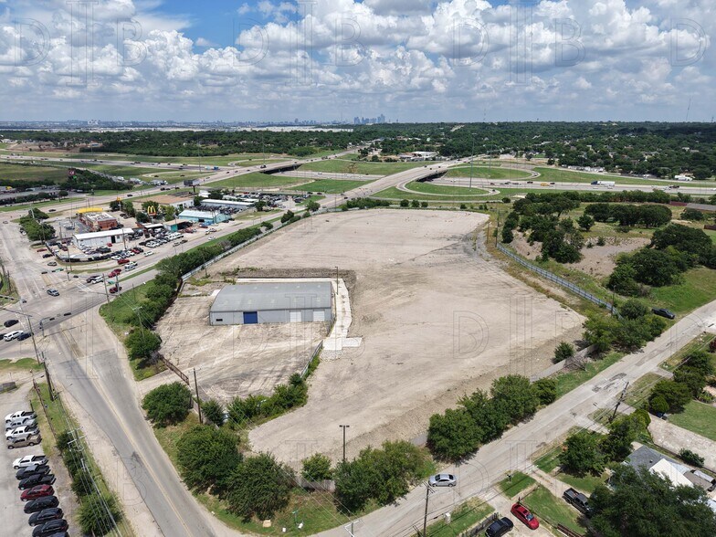 More Photos Of 5956 W Jefferson Blvd, Dallas Distribution For Sale