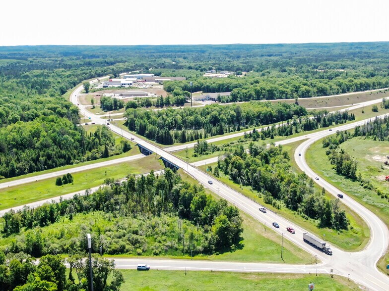 More Photos Of 6100 M-68 Hwy, Indian River Hotel For Sale